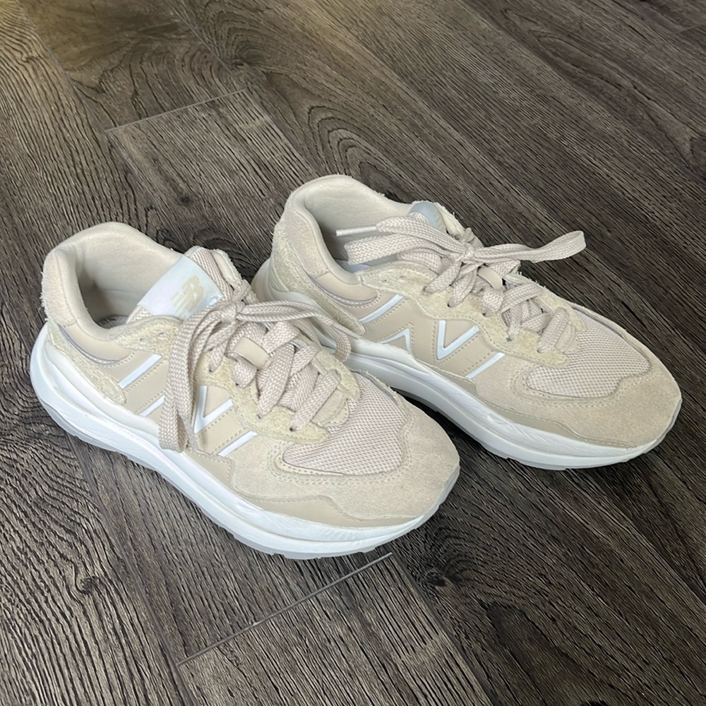 New Balance 57/40 women’s sneakers